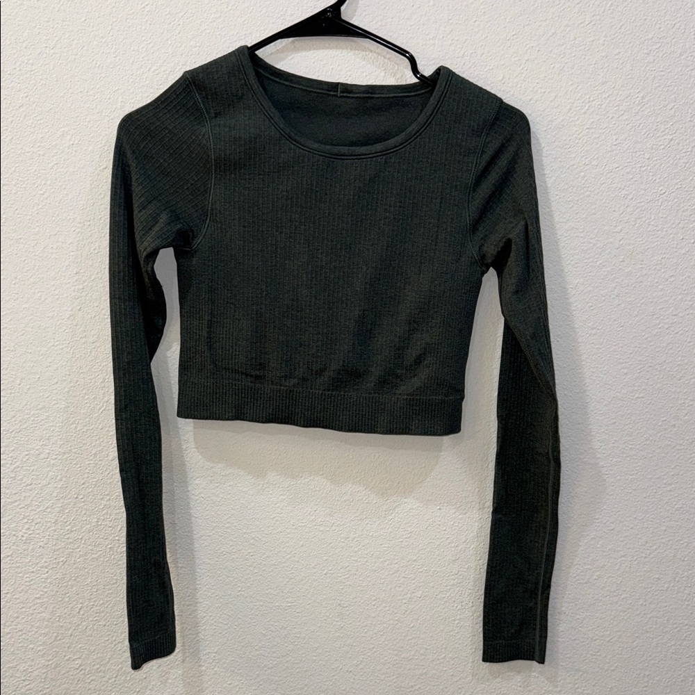 Lululemon Green Ebb to Street Long Sleeve Top - 6
